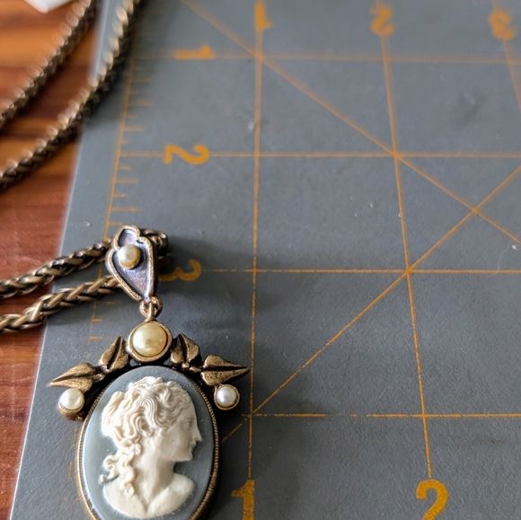 Designer Signed Sweet Romance Brass Tone Long Cameo Pendant Necklace - Picture 8 of 8